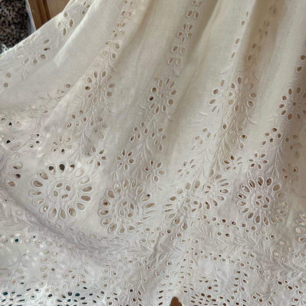 Magnolia pearl lace trimmed skirt